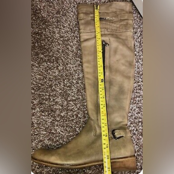 SABRA Over the Knee Riding Boots. Stunning!
Size 8.5. Never Worn. Retail $369. - Picture 8 of 8